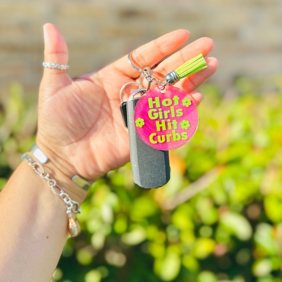 Keychain (Handmade) 5 color choice options - Picture 1 of 5